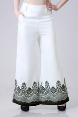 Pattern Play - Luxe Black And White Paisley Bottom