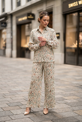 Seamless Floral Pleated Co-Ord Set For Women