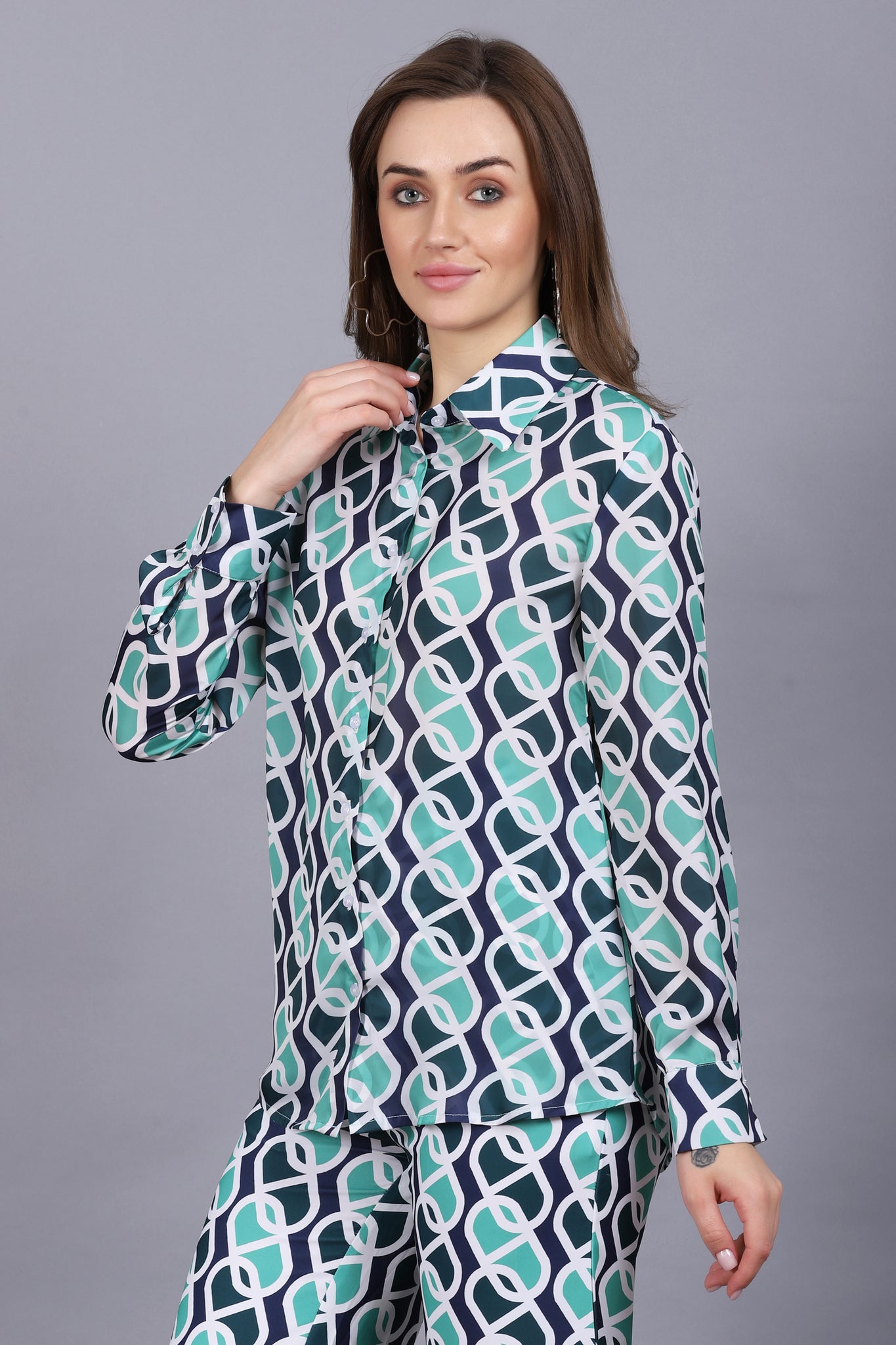 Trendy Geometric Shirt For Women