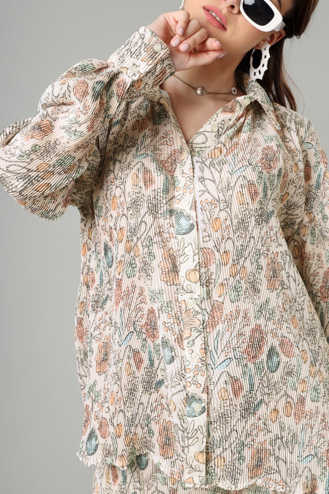 Seamless Floral Pleated Shirt For Women
