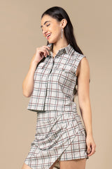 Sleeveless Spread Collar Shirt For Women