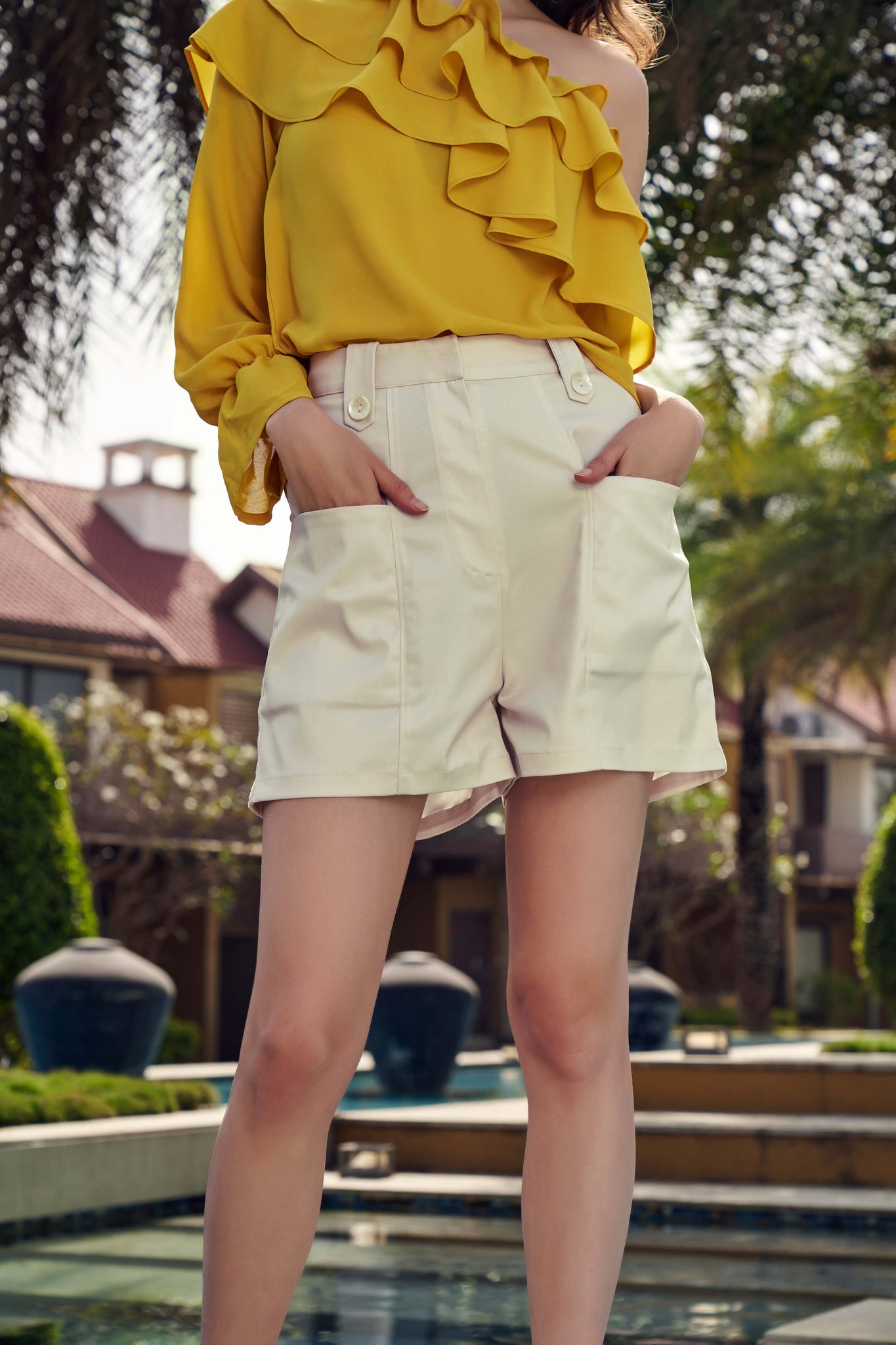 White Front Pocket Regular Shorts