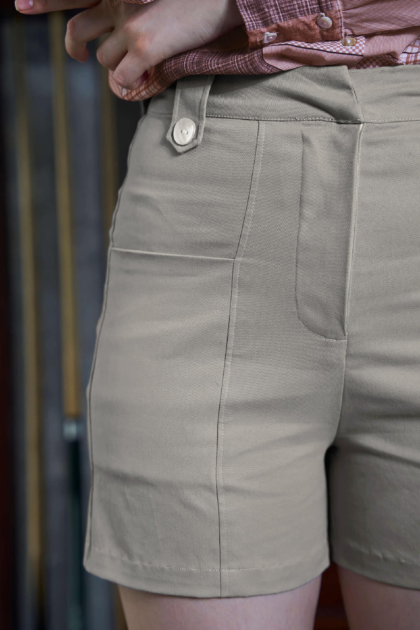 Grey Front Pocket Regular Shorts