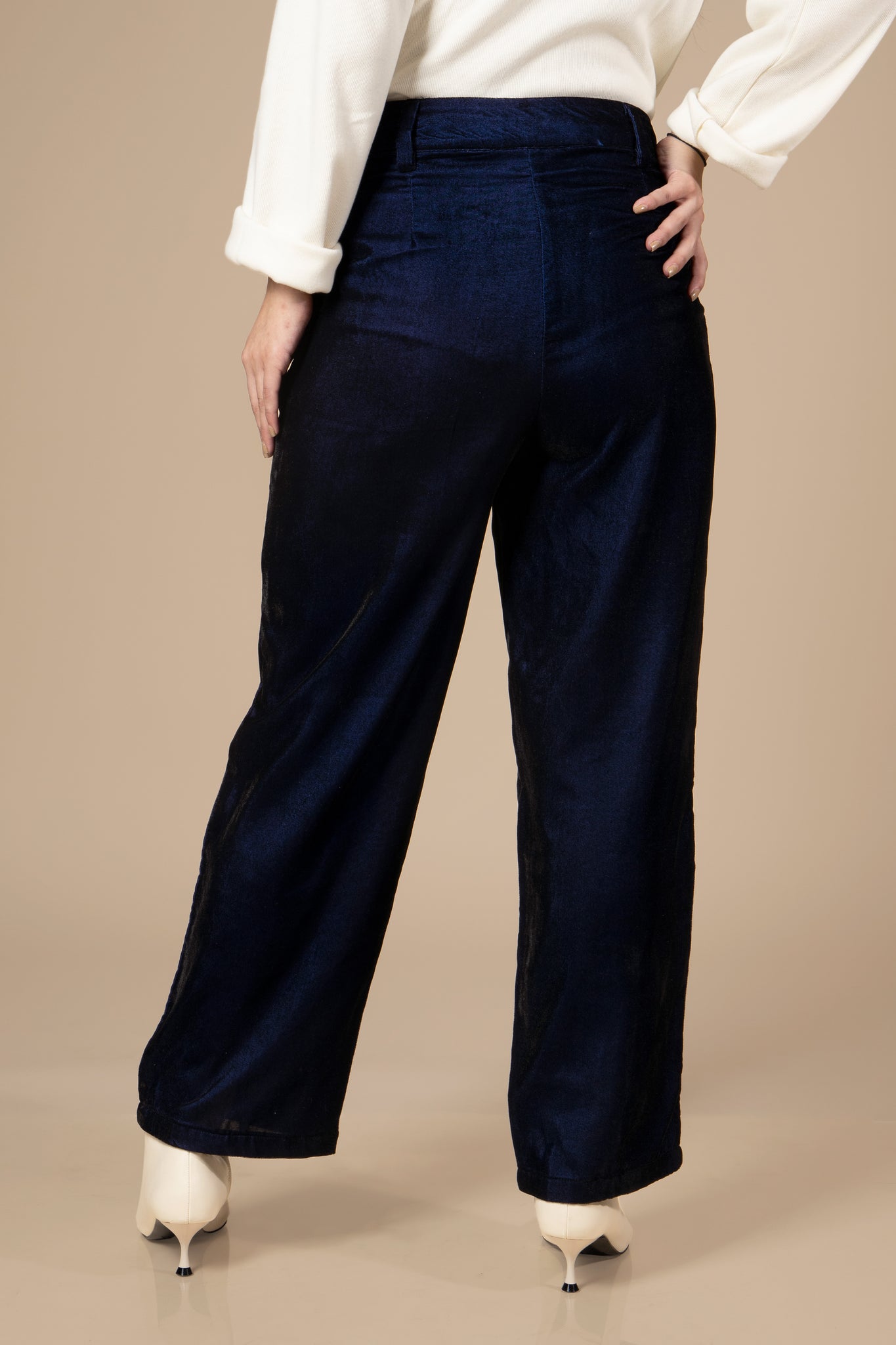 Dual Tone Luxurious Velvet Ladies Bottom Wear1