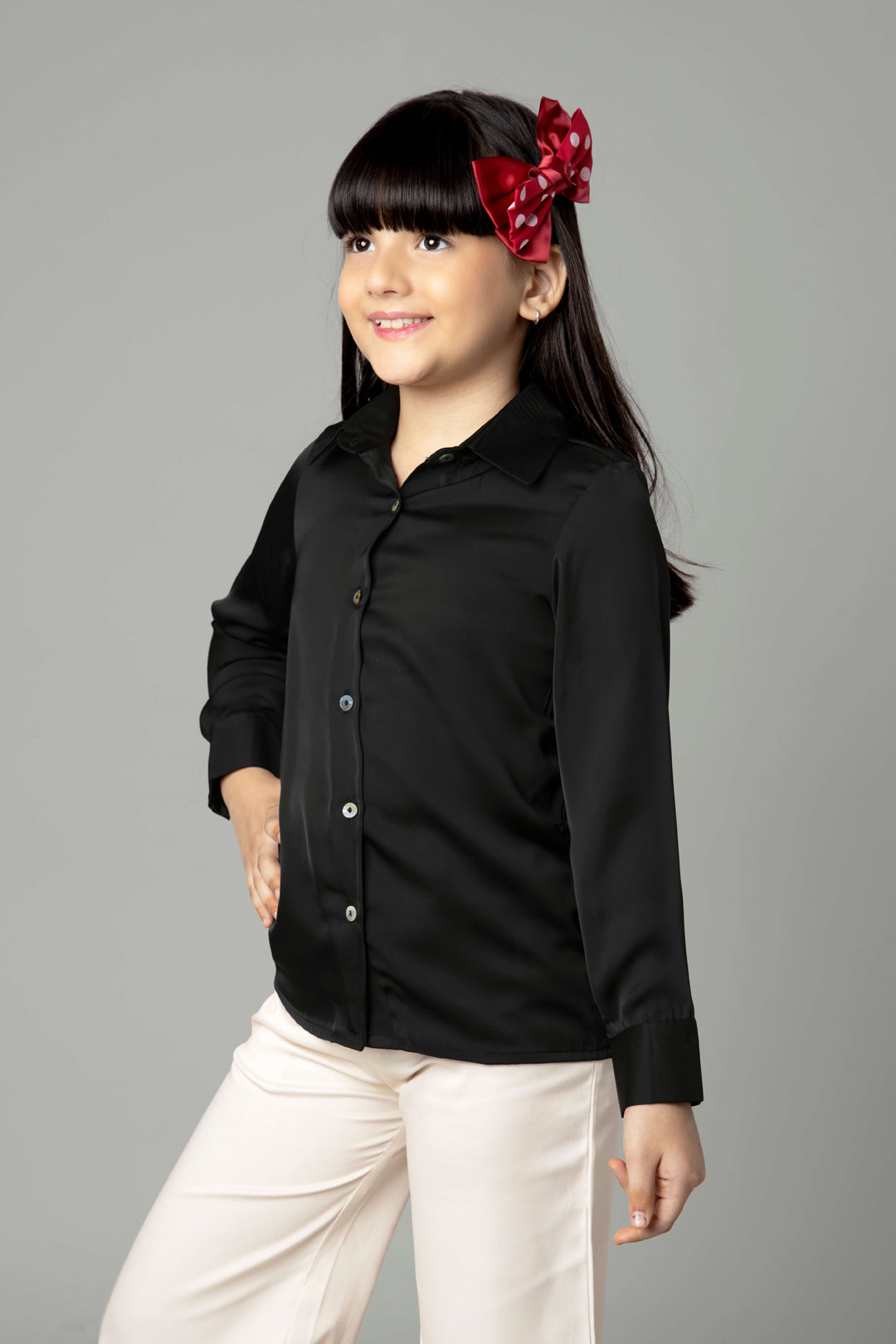 Plain Black Spread Collar Casual Shirt For Girls