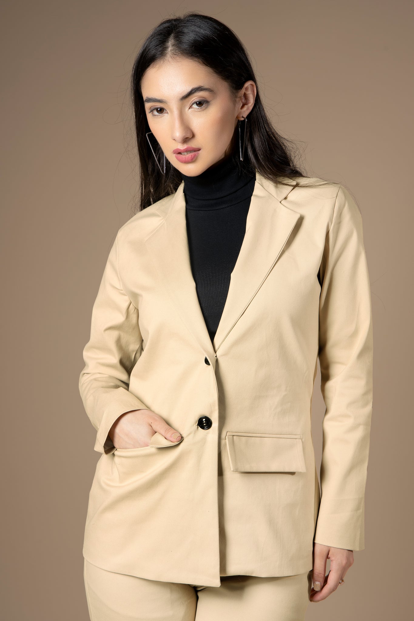 Solid Front Pocket Notched Lapel Blazer For Women