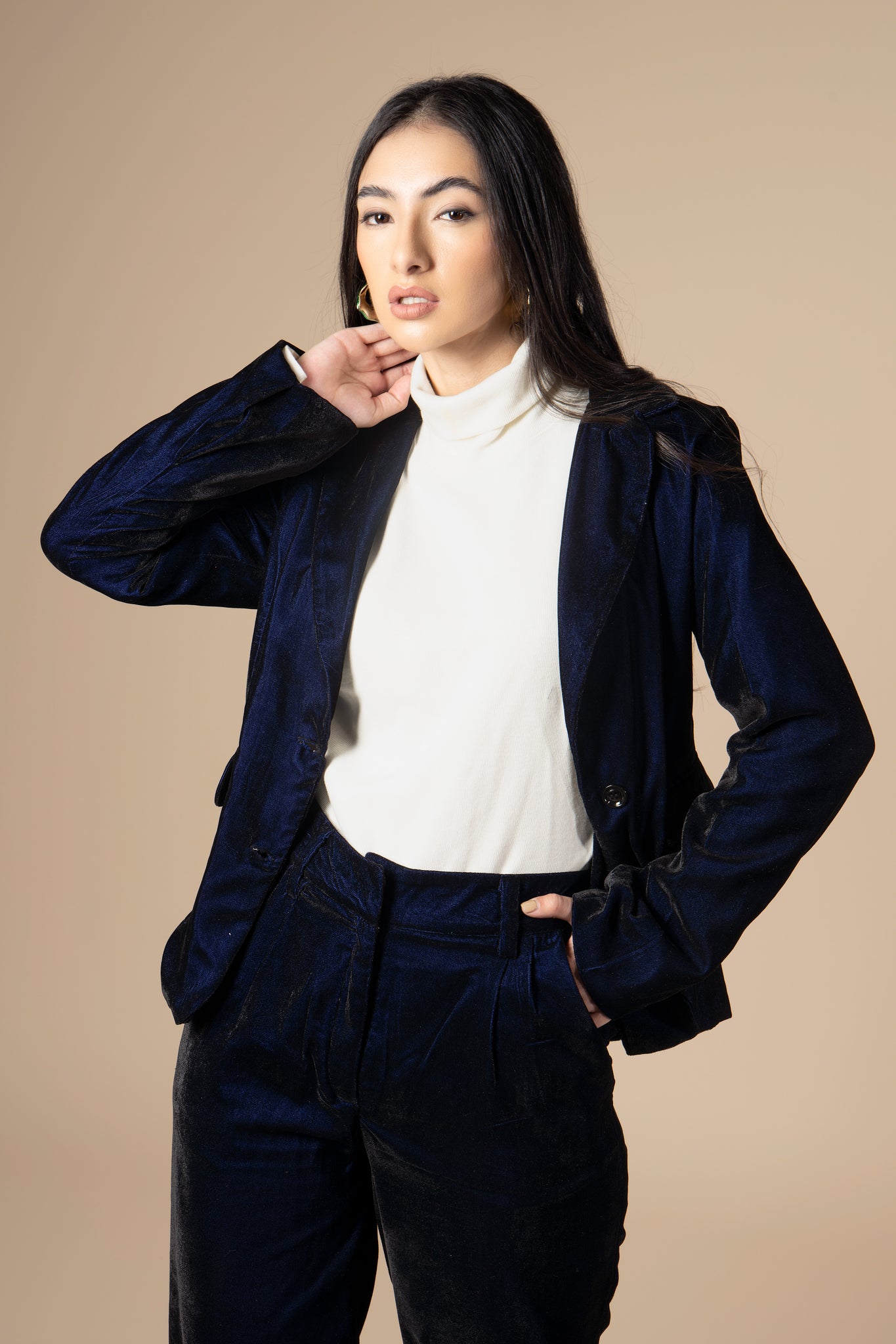 Blue Dual Tone Luxurious Velvet Blazer For Women